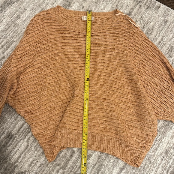 Altar’d State Sweater - Picture 7 of 12